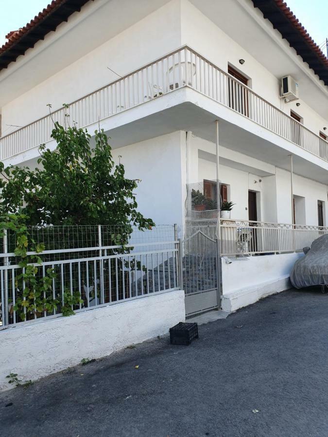 Anastasia' S Guest House Neos Marmaras Esterno foto