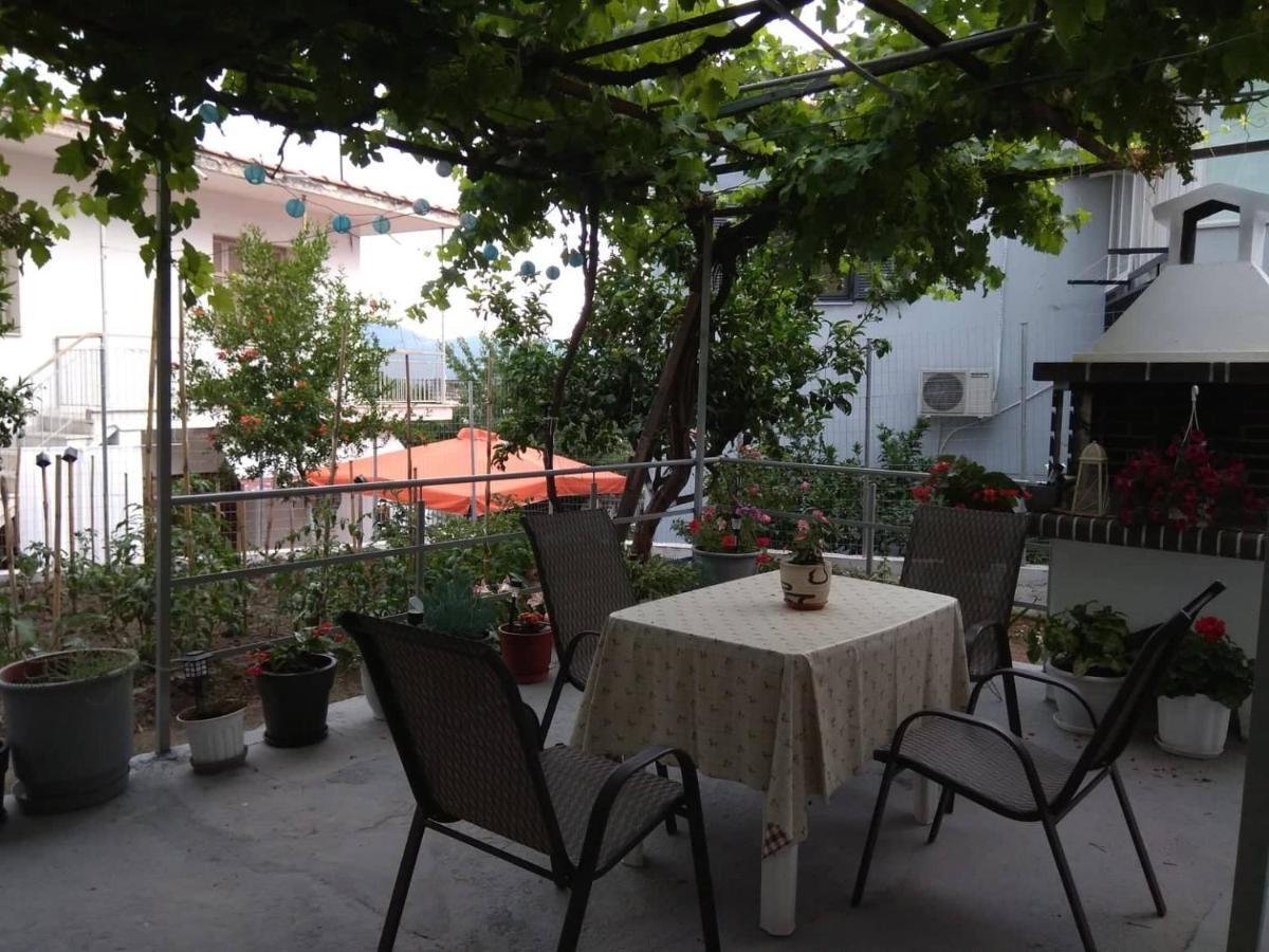 Anastasia' S Guest House Neos Marmaras Esterno foto